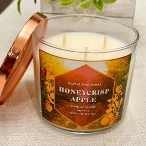 Bath & Body Works Candle Honeycrisp Apple